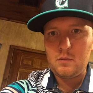 Meet your Posher, Dee